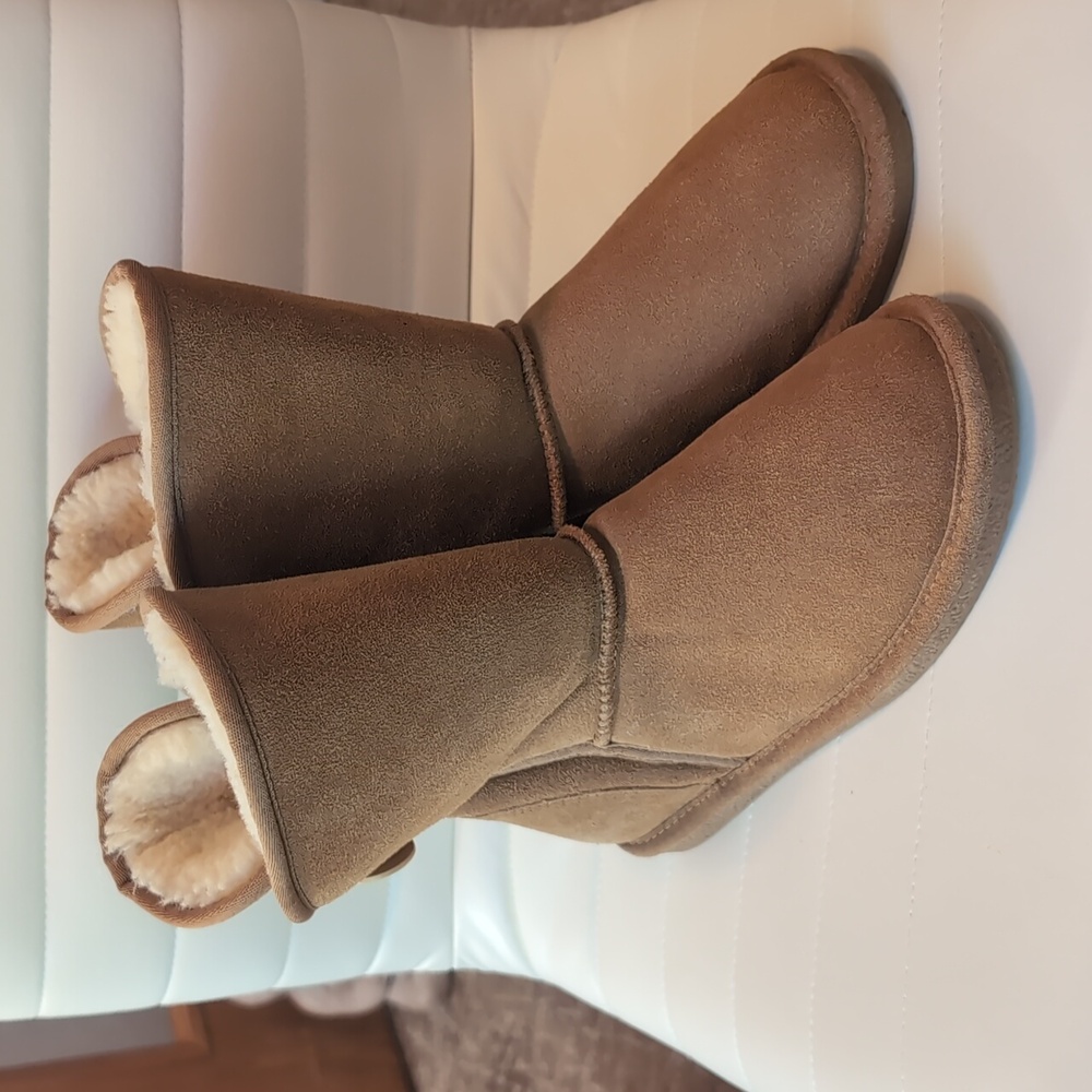 NEW Natural Reflections Abree Chestnut Leather Shearling Boots Sz. 10